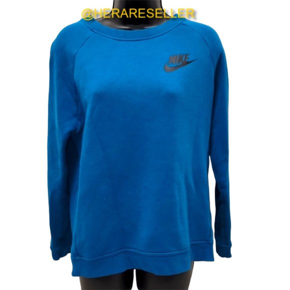 Nike Sweaters - Nike Small Blue Pullover Sweater with Round Neck